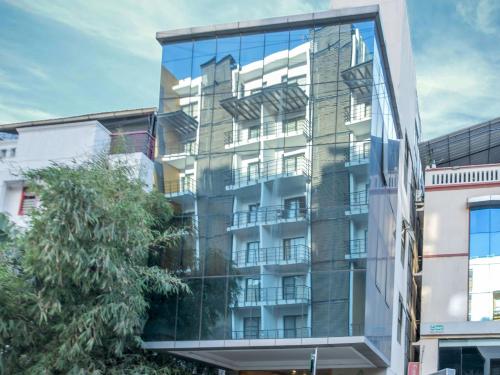 OYO Petunia Boutique Hotel