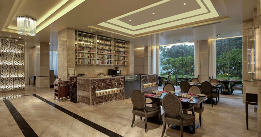 DoubleTree Suites by Hilton Hotel Bangalore - 3