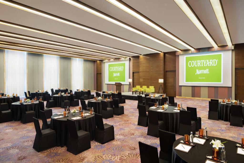 Courtyard by Marriott Bengaluru Outer Ring Road - 4