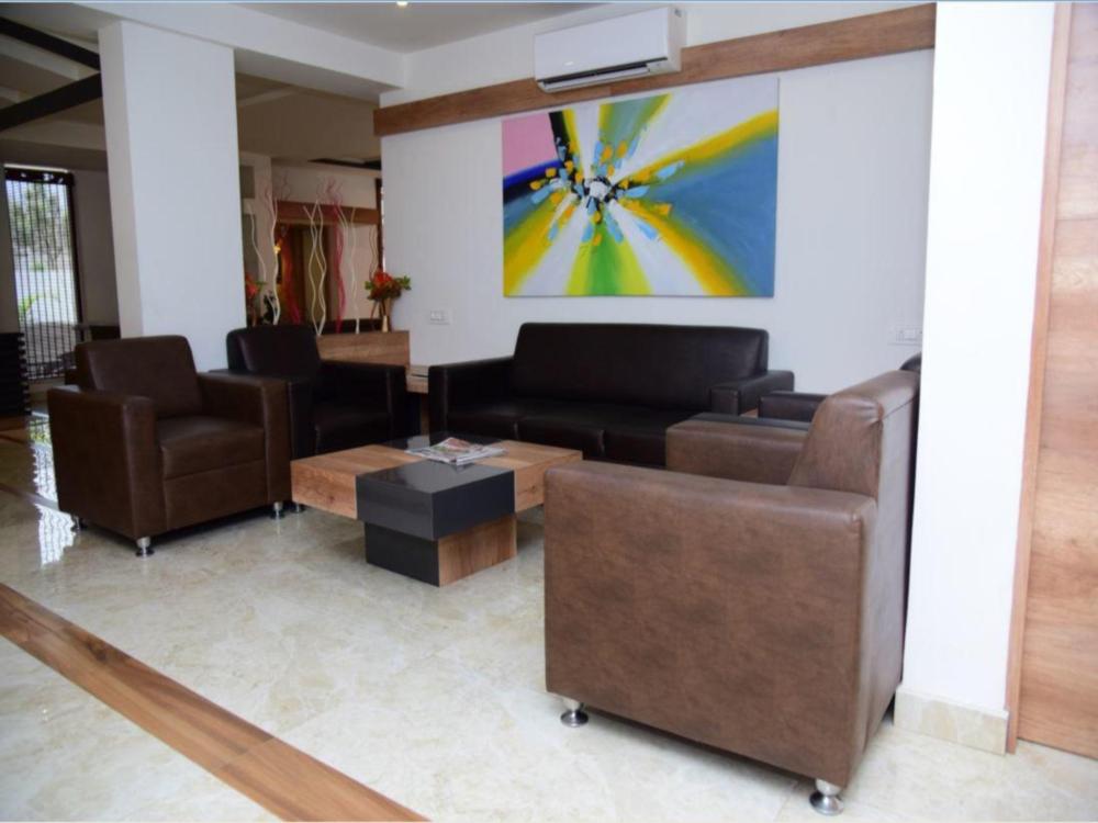 REST INN SKR- A PETRICHOR HOTEL - 2