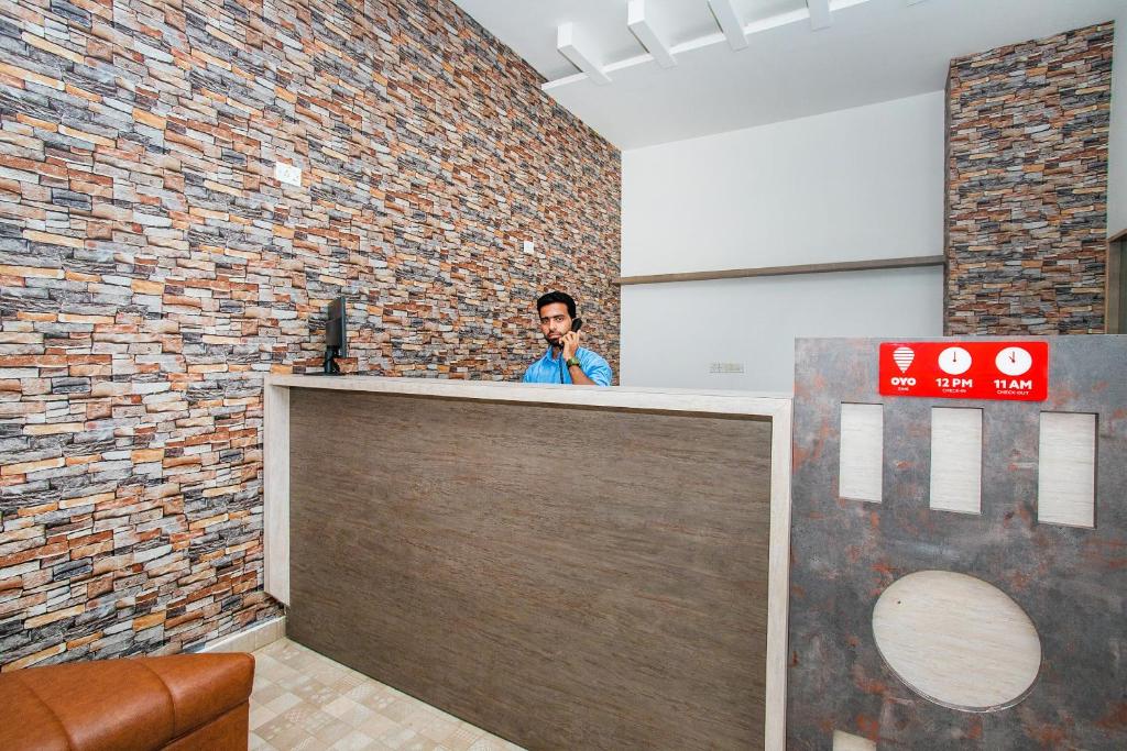 Flagship Splenor Inn - 2