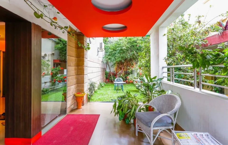 OYO 554 Hotel Red Carpet Residence - 2