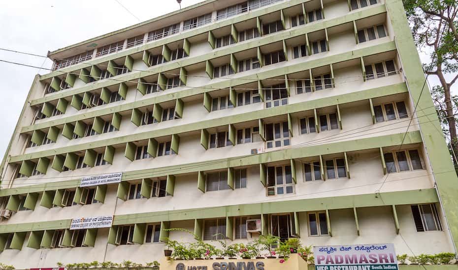 Srinivas Hotel in Mangalore
