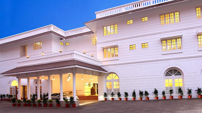 HOTEL LUCIYA PALACE - 4