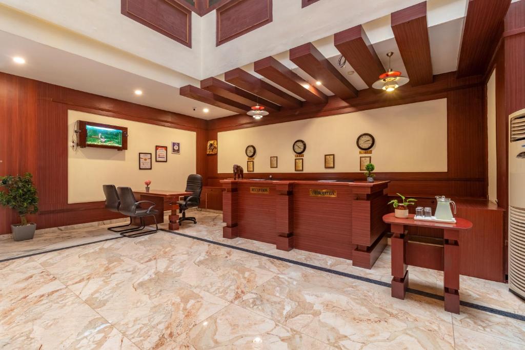 Zip By Spree Hotels Mangala Towers - 2