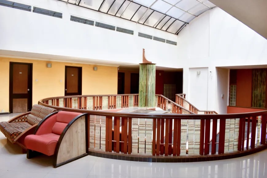 Metropolis Hotel - 3