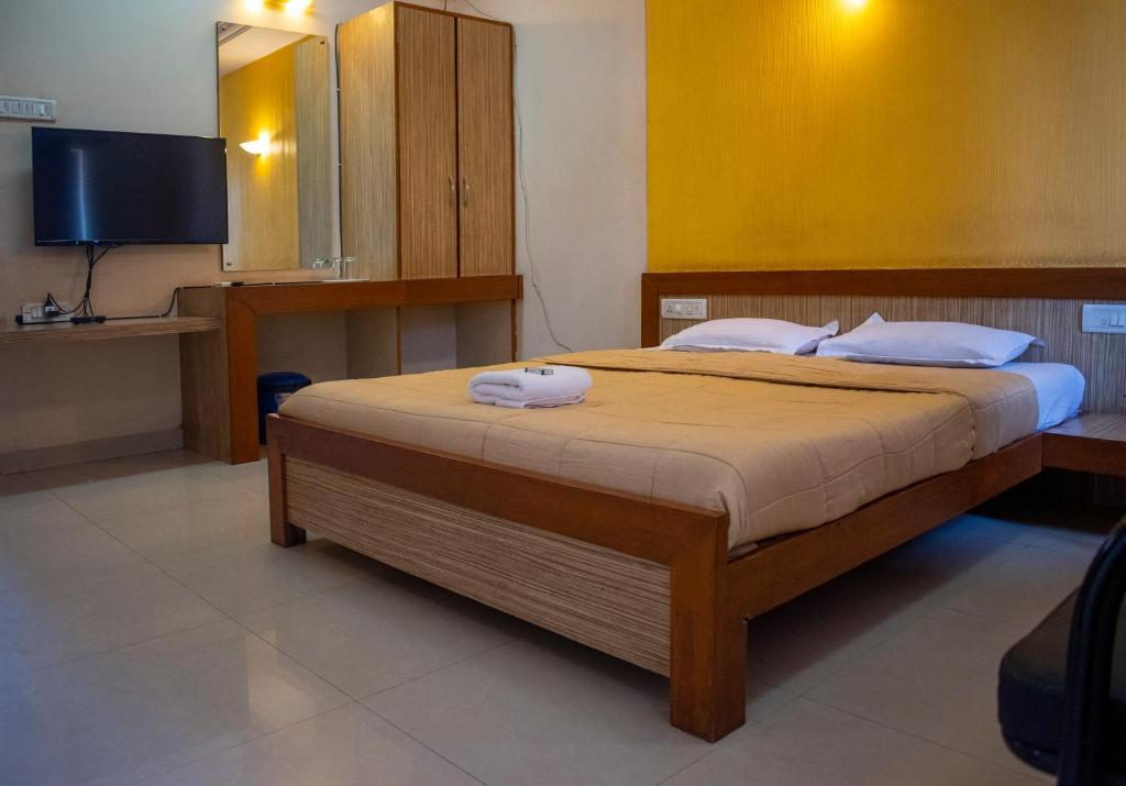 Hotel Rakshit International - 4