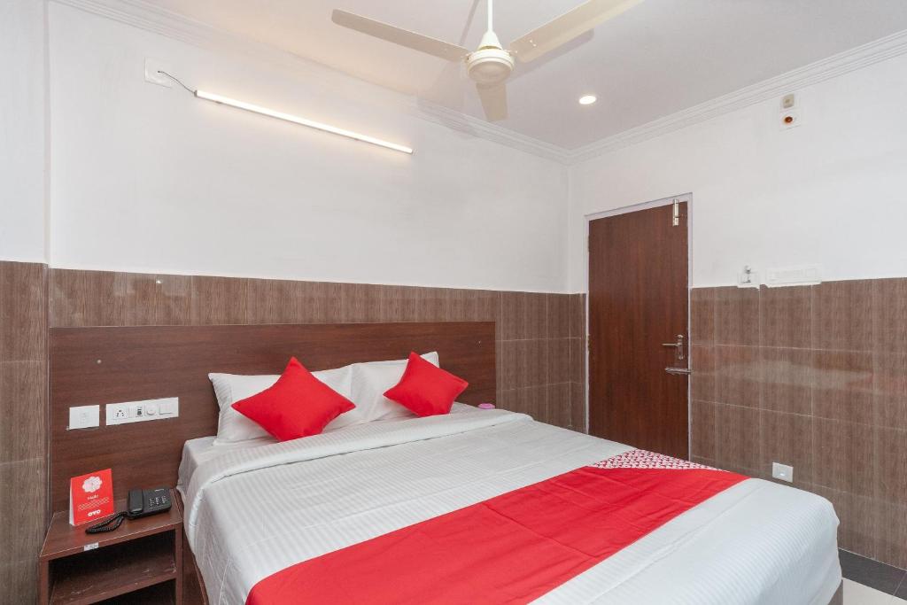 Hotel Srinivasa Residency - 4