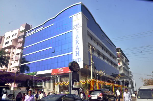 Hotel Sarah International