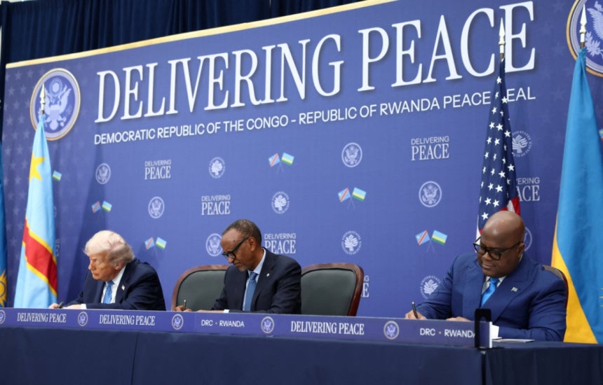 Amani Yashuka Mashariki ya Kongo: Trump 'Awapatanisha' Kagame na Tshisekedi, Saini ya Madini Yanukia