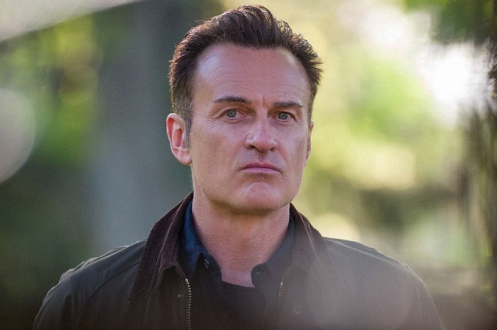 Julian McMahon, Daktari Doom wa Kwanza wa 'Fantastic Four', Aaga Dunia Akiwa na Miaka 56