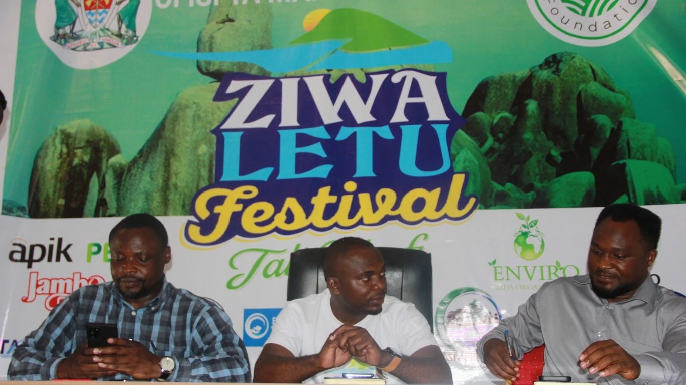 Vita Dhidi ya Taka Mwanza: Mitambo Maalumu Kuingia Ziwa Victoria Kusafisha Uchafu