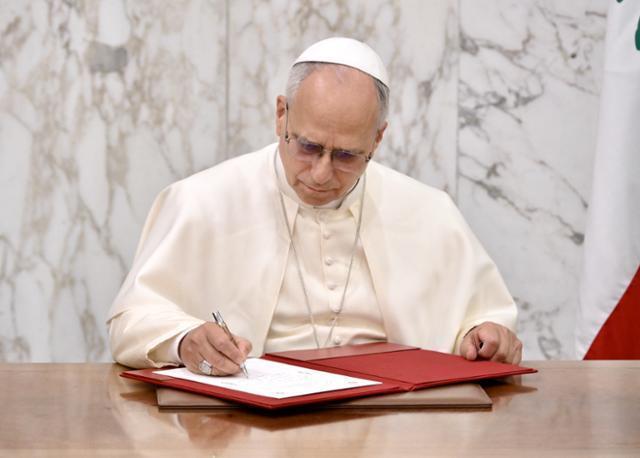 Papa Leo XIV Apiga Kamsa: Ataja Matumizi ya AI Vitani Kama ‘Usaliti’ wa Ubinadamu, Aonya Dhidi ya Nyuklia