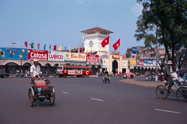 Vietnam Yafuta Sheria ya Watoto Wawili Kujinasua na Tishio la Idadi ya Watu Kuzeeka