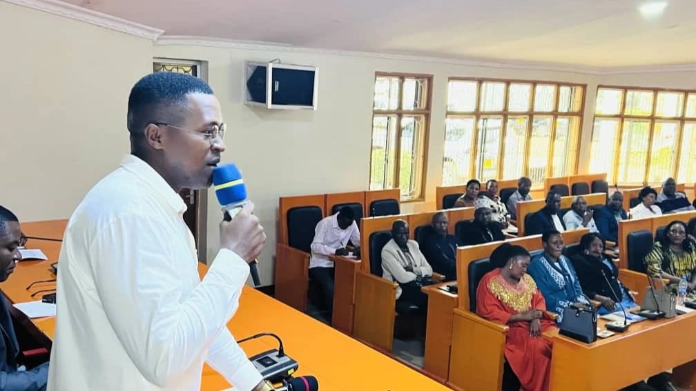 DC Nkinda kwa Madiwani Kahama: "Pigeni Kazi, Acheni Alama, Wananchi Wanawasubiri"