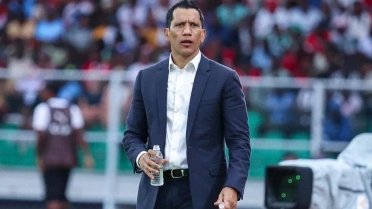 Simba Bila Pumzi: Jezi Mpya, Mikakati Mipya, Yanga Kazi Anayo