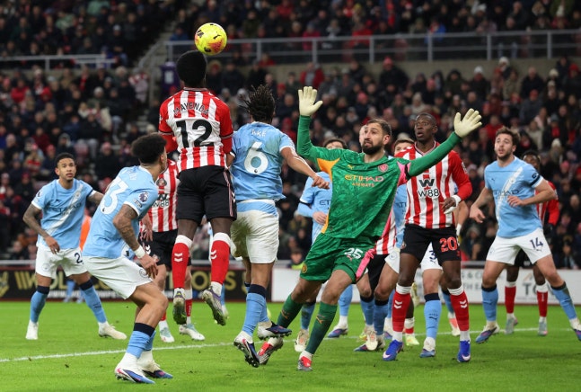 Kimenuka kwa Matajiri! Sunderland ‘Yawatia Kigingi’ Man City, Arsenal Waingia Mwaka Mpya kwa Kicheko