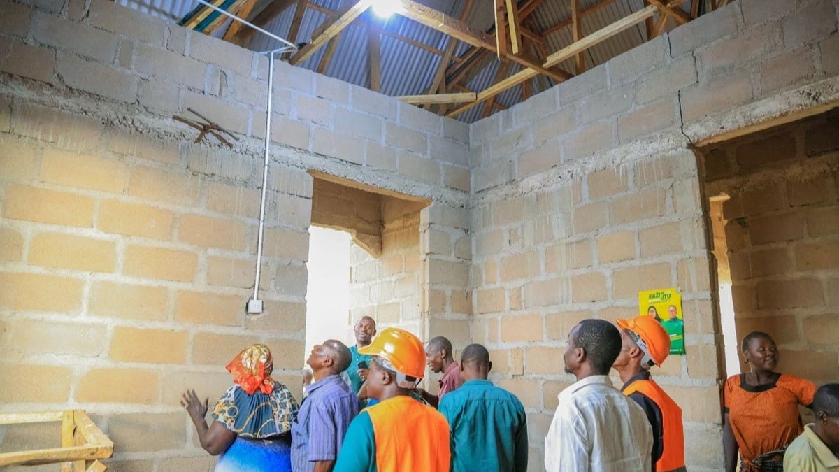 Kilichofundishwa kwa Nadharia Sasa ni Vitendo: REA Yapeleka Nuru ya Maendeleo Bariadi
