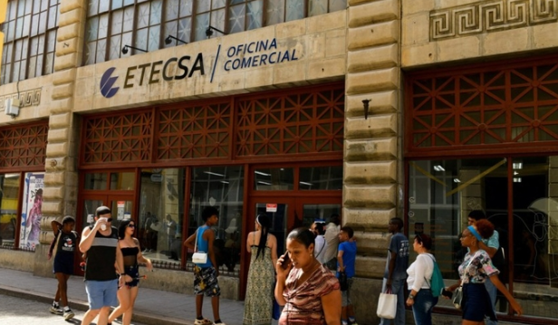 Hasira Yatanda Cuba Baada ya ETECSA Kupandisha Bei za Data, Wananchi Walalamika Gharama Kubwa
