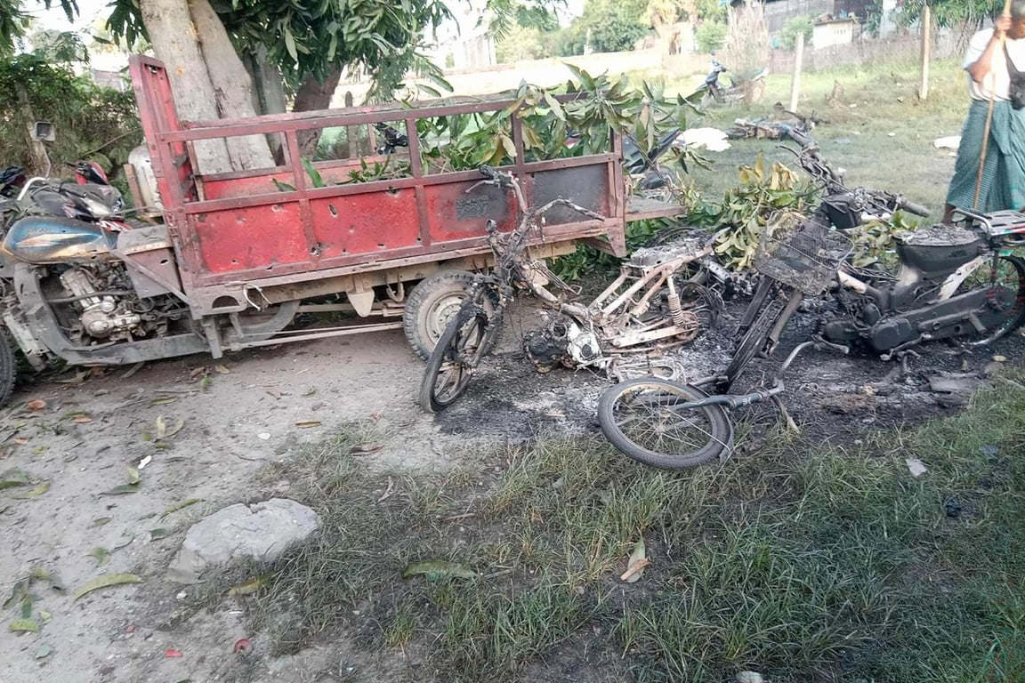 Angalau 24 Wauawa Baada ya Junta Kurusha Mabomu kwa 'Paraglider' Kwenye Mkusanyiko wa Raia