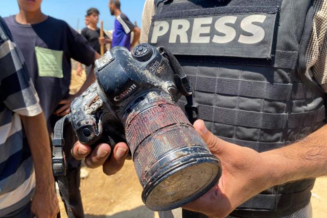 GHADHABU GAZA: Israeli Yalipua Hospitali, Waandishi wa Habari 6 Miongoni mwa Waliofariki; Netanyahu Aomba Radhi kwa Shingo Upande