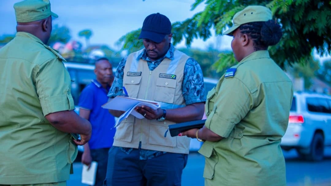 Kiyama Segera: DC Nyamwese 'Anasa' Madereva 60, Atangaza Ole kwa Walevi Sikukuu Hii