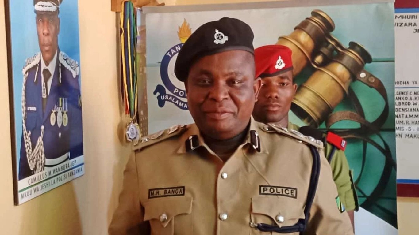Simanzi NMB: Sherehe Yageuka Msiba, Mfanyakazi Afariki Akijaribu Kuokoa Watoto Njombe