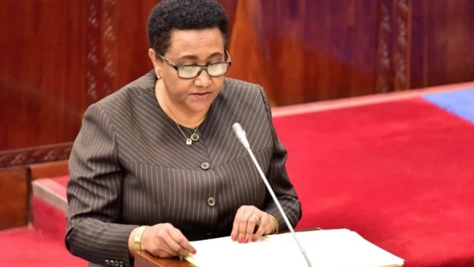 Nidhamu Muhimu kwa Wanamichezo – Dk. Tax Afungua Kombe la CDF 2025