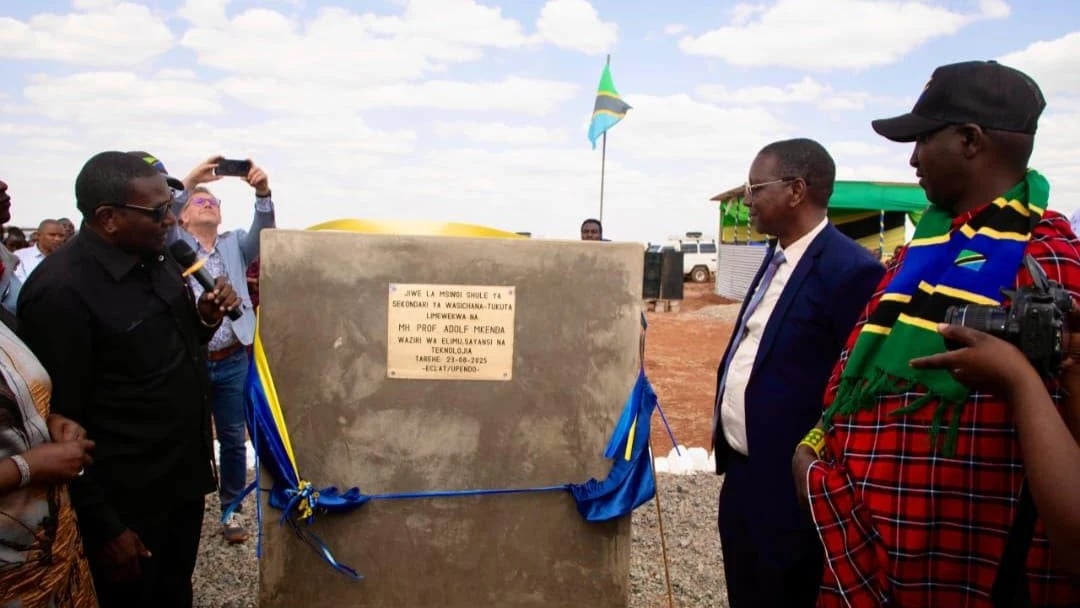 Neema Simanjiro: Mradi wa Bilioni 4.6 Kuinua Elimu ya Mtoto wa Kike