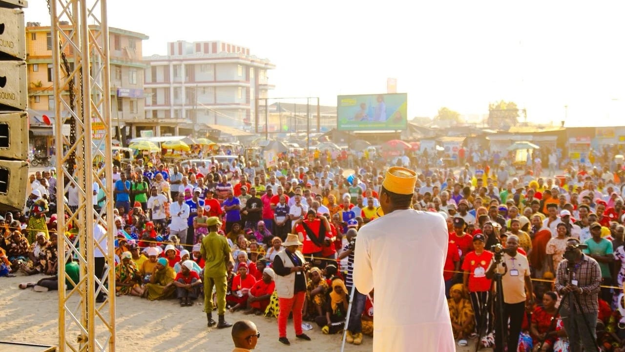 Kishindo cha Salum Mwalimu Dar: 'Walianza Kunidharau, Sasa Wanaogopa'