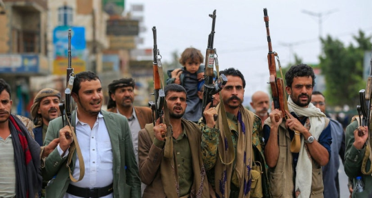 Houthi Watangaza Awamu Mpya ya Mashambulizi Dhidi ya Meli Zinazohusiana na Israel, Hata Nje ya Eneo Lao
