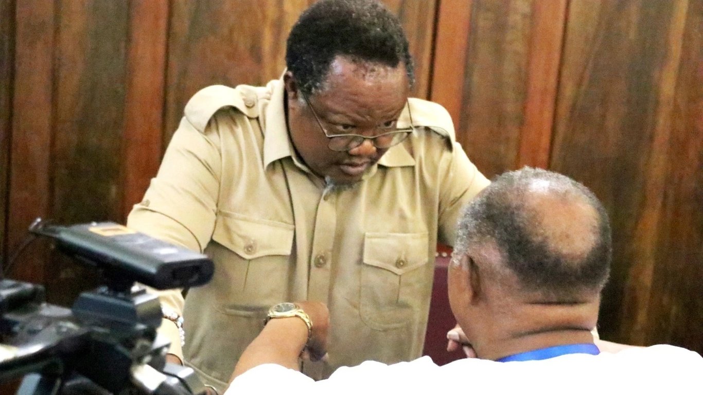 Lissu Alipuka Mahakamani: 'Niko Gerezani, Hata Nyie Mmeshindwa Kulinda Haki!'