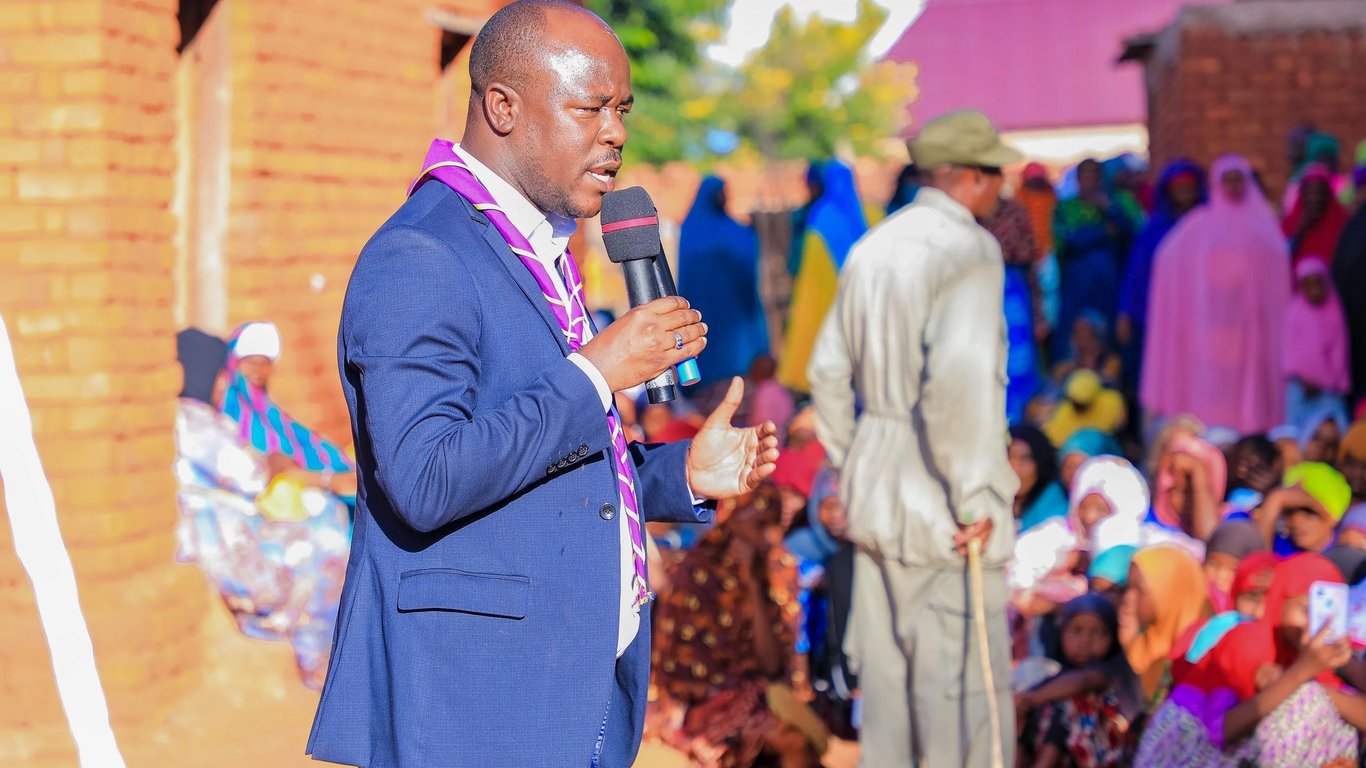 Waziri Aweso Apiga Marufuku Kukata Maji Mwishoni mwa Wiki na Sikukuu