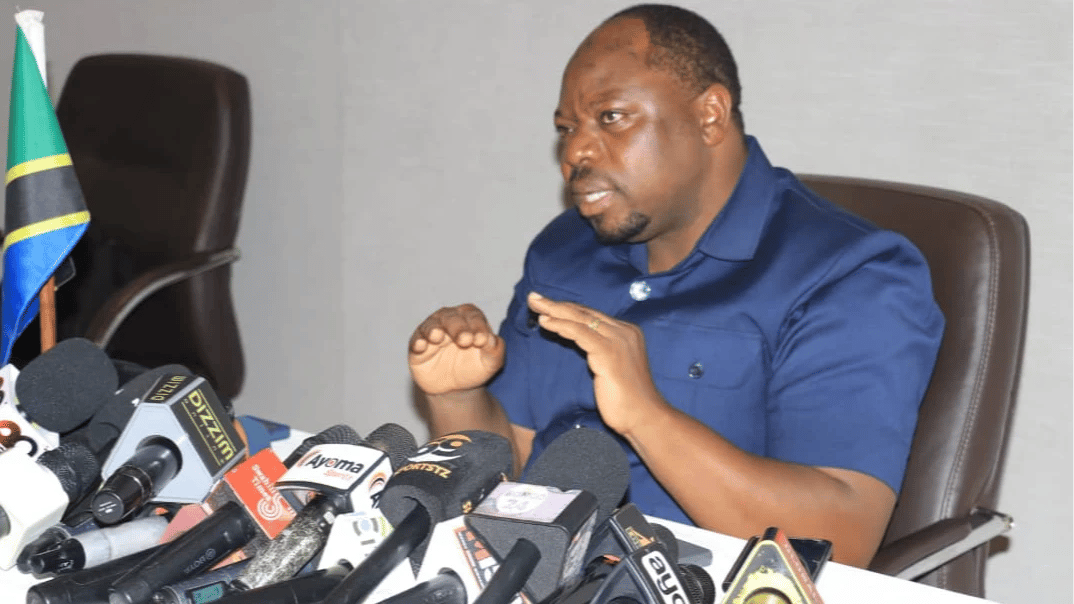 Mwaka Mpya Bila Hofu: RC Chalamila Atangaza 'Kama Namuona' kwa Wanaochoma Matairi na Kupiga Fataki Holela Dar