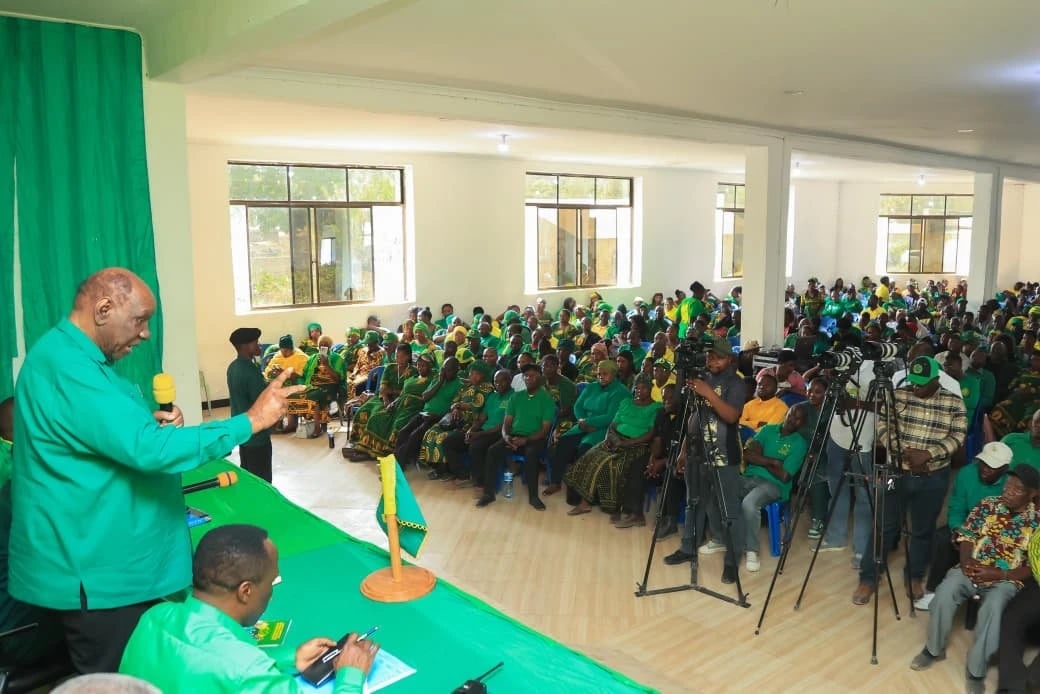 Wasira Atamba Mbeya: 'Tunaingia Uchaguzini Kifua Mbele, Kazi Zinaonekana'