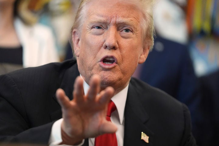 Kashfa Nzito BBC: Vigogo Wajiuzulu Baada ya Kubambikiwa Trump 'Uchochezi'
