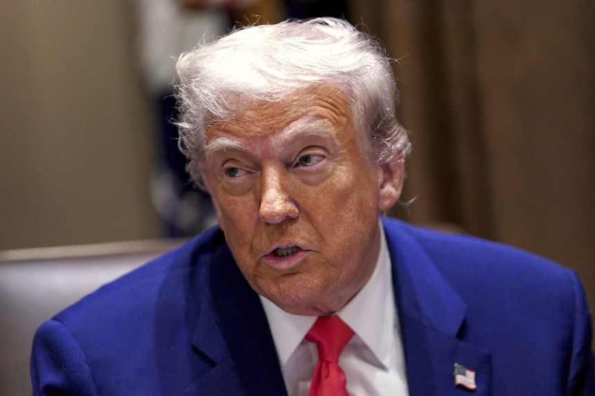 Soko la Dhamana Lamtikisa Trump: Asitisha Vita vya Ushuru Ghafla