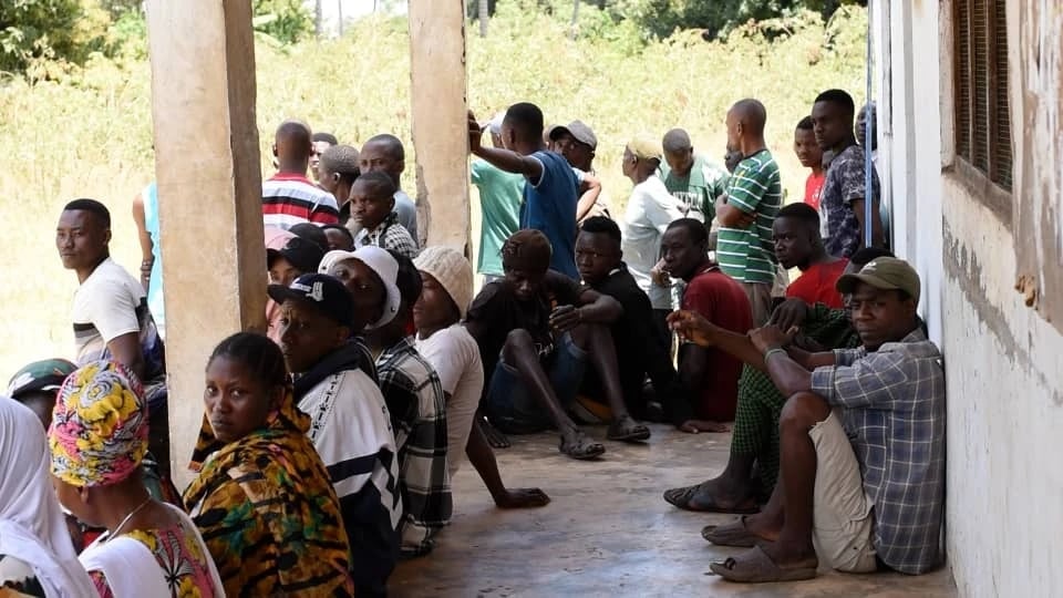 Hasira za Wananchi Bwakila: Waifunga Ofisi ya Kijiji Wakipinga Ekari 207 Kuuzwa kwa Mwekezaji