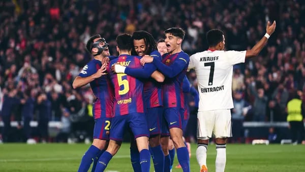 Camp Nou Yatetema: Beki Jules Koundé Ageuka 'Mshambuliaji', Aopoa Barcelona kwa Mabao ya Kichwa