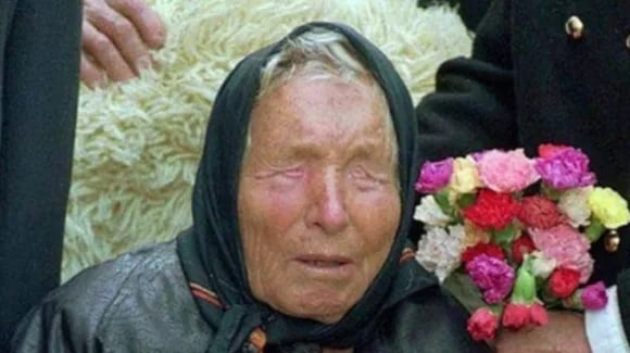 Dunia Hapo 2026: 'Bibi wa Maajabu' Baba Vanga Atabiri Kiyama, Vita ya Wakubwa na Wageni wa Angani