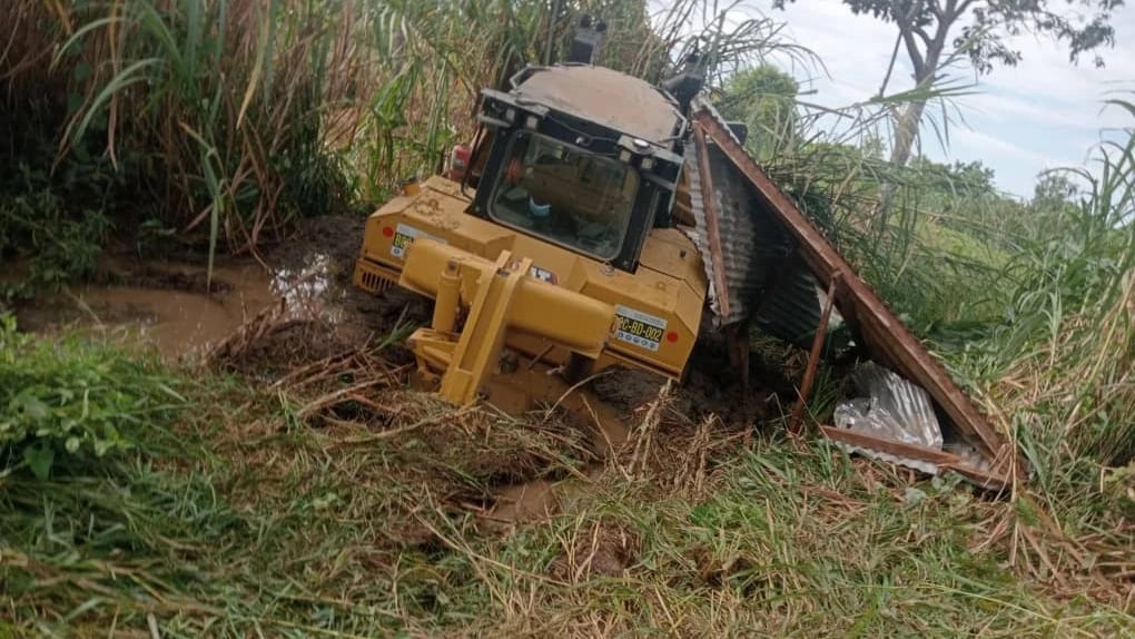 Bulldozer La Mgodi Laparamia Nyumba Geita, Watu Wajeruhiwa