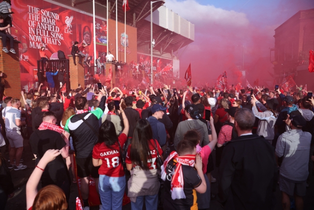Liverpool Yatawazwa Ubingwa EPL, Yaifikia Rekodi ya Kihistoria ya Man Utd