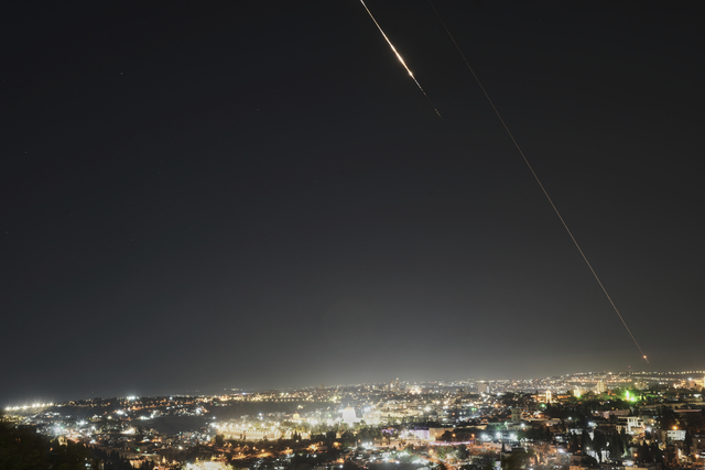 Iran Yaendelea Kulipiza Kisasi Dhidi ya Israel, Makombora Yarushwa Tena