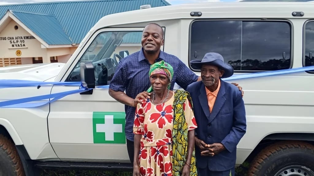 Neema Yatua Nyasa: Rais Samia Azima Kiu ya Kingerikiti kwa Gari Jipya la Wagonjwa