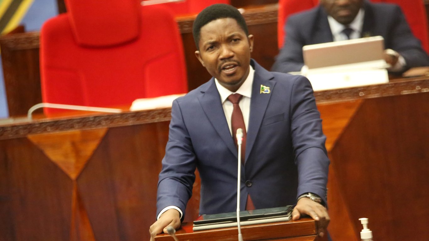SARUJI YA 'TANZANIA' YAING'ARISHA NCHI ZA JIRANI: Ziada Ya Tani Milioni 2.4 Yawagikia!