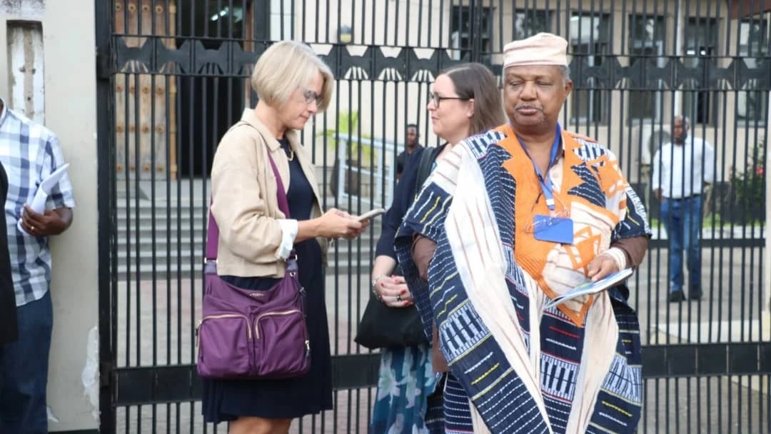 Sheria ni Msumeno: Uhamiaji Yawatimua Raia wa Ujerumani na Marekani Nchini