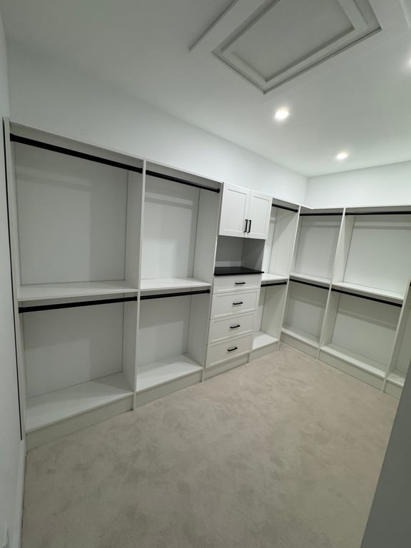 Walk-In Drawers - Capital Region