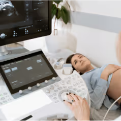 pregnant woman for ultrasound