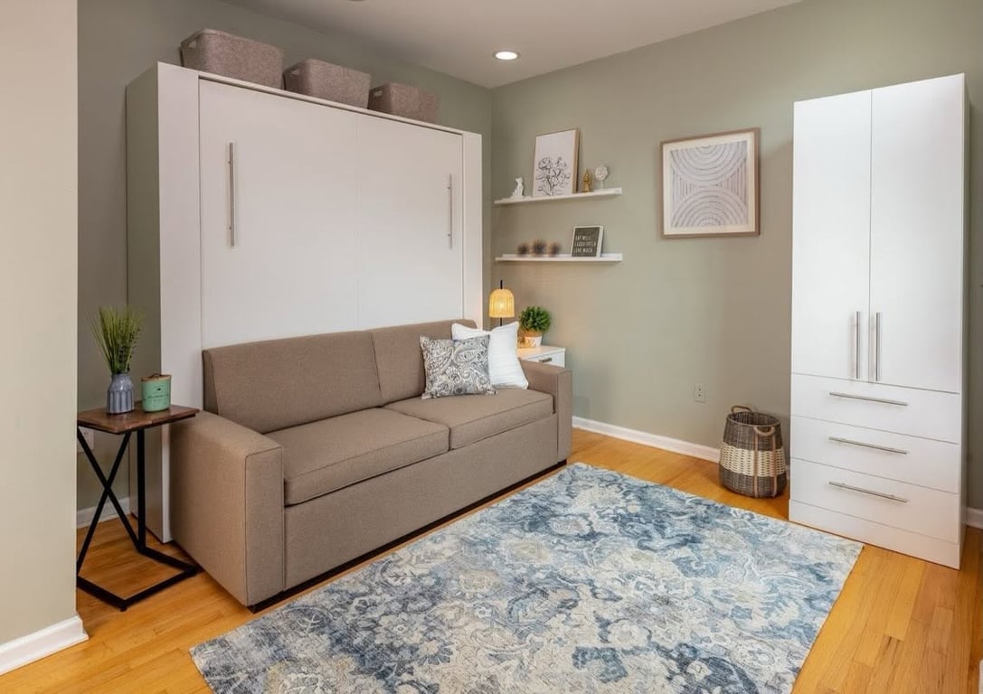 Wall Bed Guest Closed