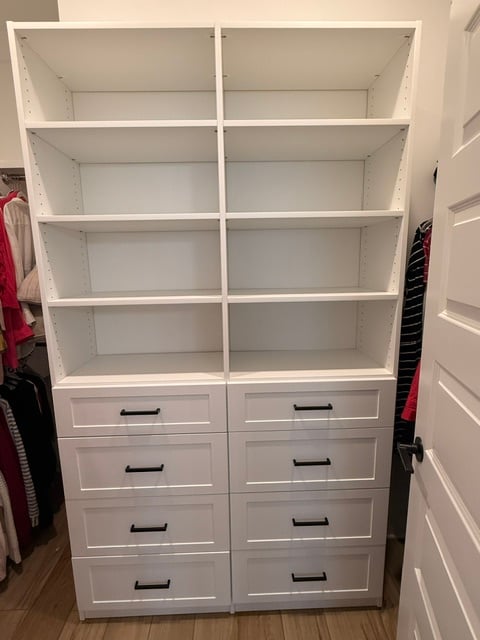 Walk-In Drawer Section